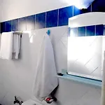 Ξενοδοχείο με διαμερίσματα Artemis Στάφυλος