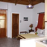 Artemis 4* Στάφυλος