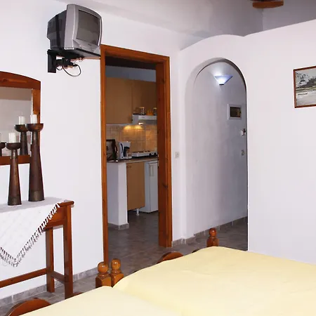 Artemis 4* סטפילוס