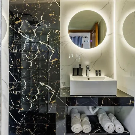 Artemis Aparthotel Stafylos