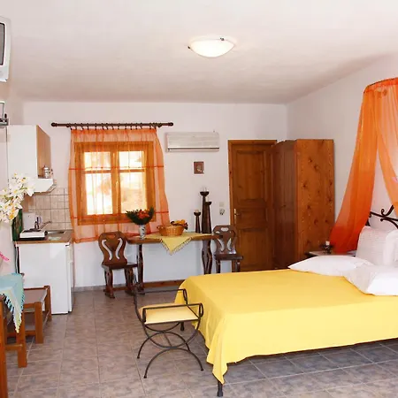 Artemis 4* סטפילוס